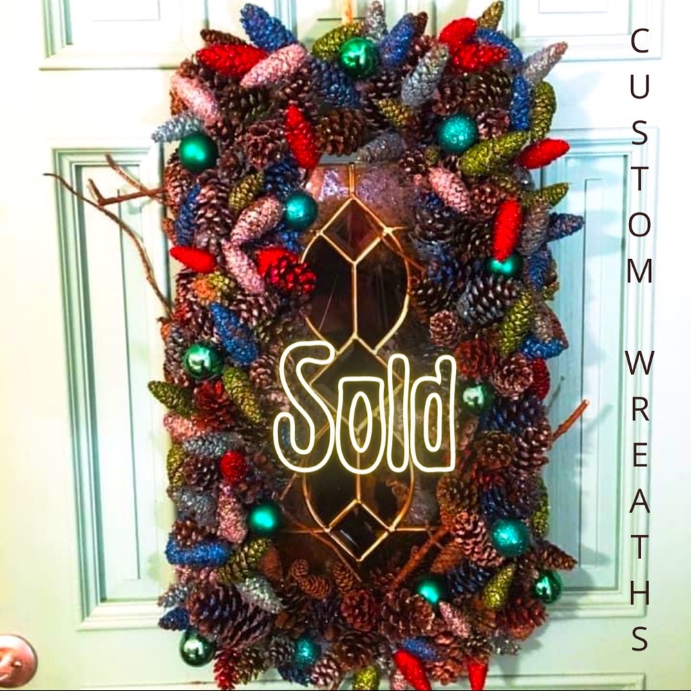 GORGEOUS HANDMADE GLITTER PINE CONE RECTANGULAR HOLIDAY WREATH